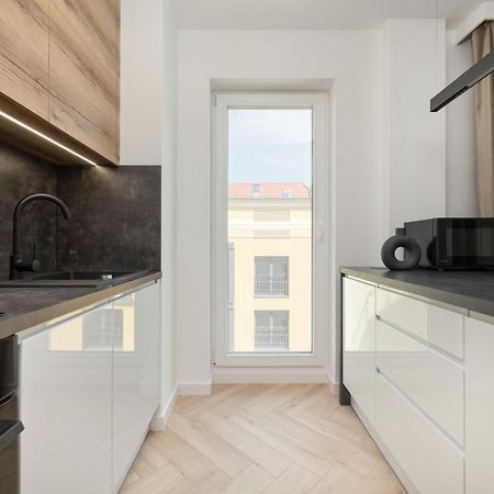 Elegancki Apartament Z Parkingiem Blisko Starego Miasta By Noclegi Renters Wrocław Zewnętrze zdjęcie