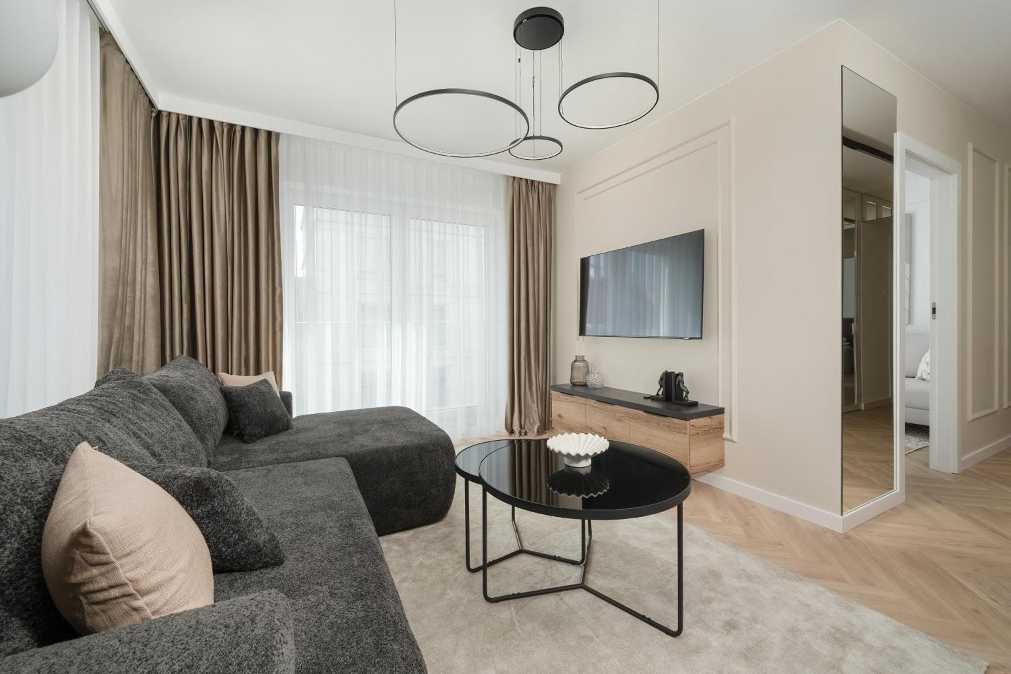 Elegancki Apartament Z Parkingiem Blisko Starego Miasta By Noclegi Renters Wrocław Zewnętrze zdjęcie