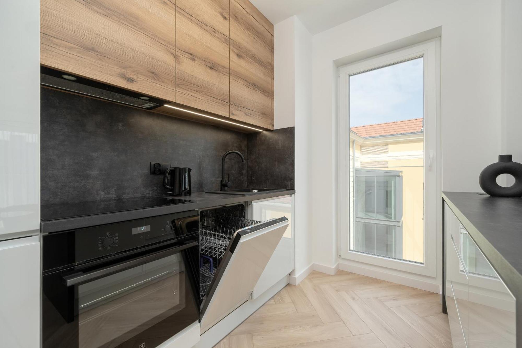Elegancki Apartament Z Parkingiem Blisko Starego Miasta By Noclegi Renters Wrocław Zewnętrze zdjęcie
